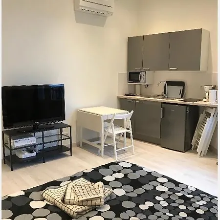 Apartment Center *