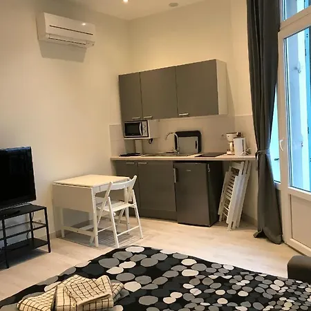 Apartment Center Cannes